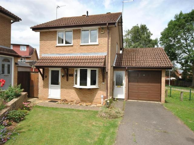 House for sale in Northampton, Northamptonshire