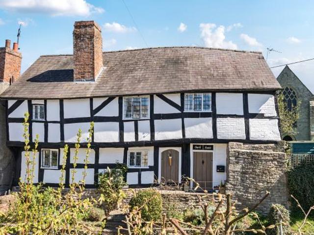 House for sale in Pembridge