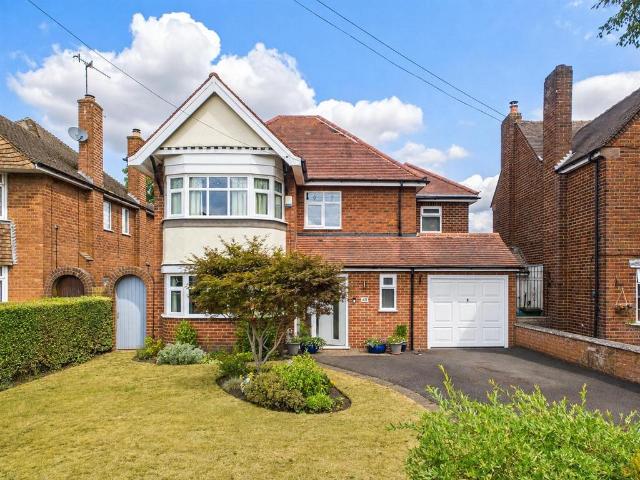 House for sale in Stourbridge, West Midlands