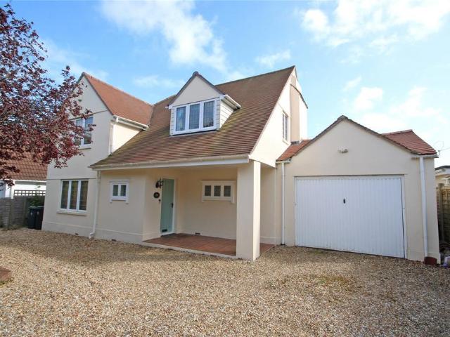 House for sale in Highcliffe