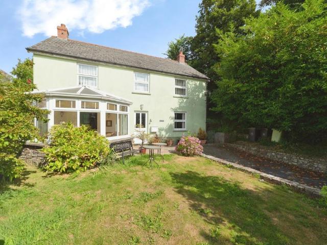 House for sale in Laugharne, Wales