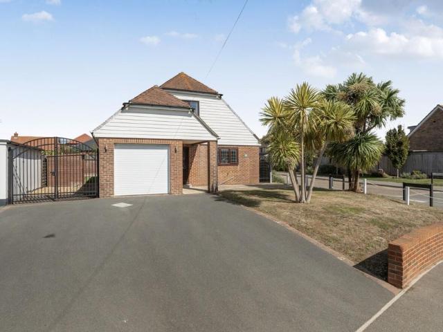 House for sale in Nyetimber, Arun