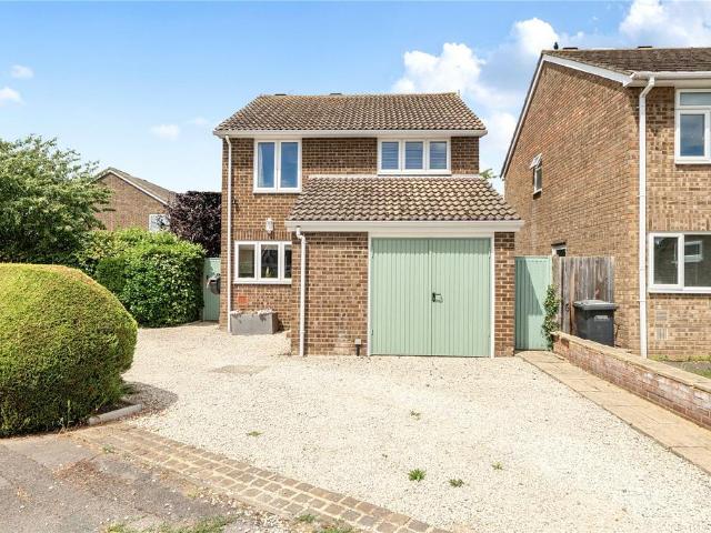 House for sale in Holyport, Bray