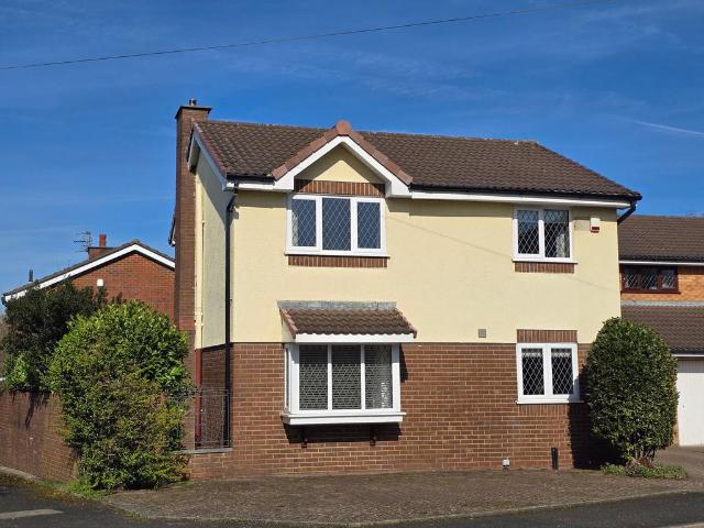 House for sale in Oldfield Brow, Trafford Park
