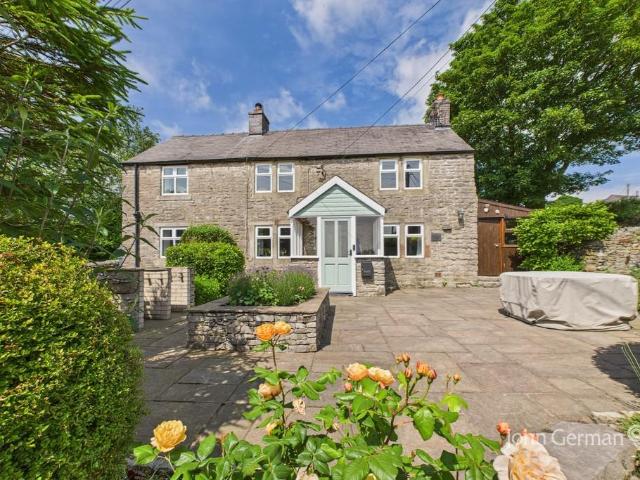 House for sale in Kingsley Moor, Staffordshire