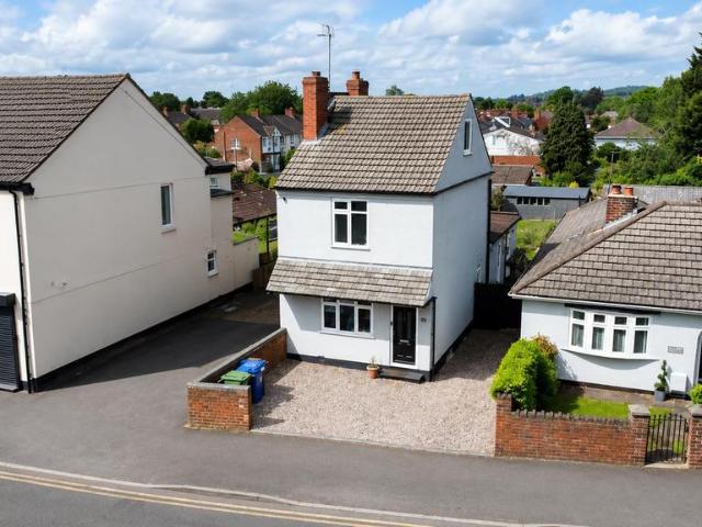 House for sale in Kingswinford, West Midlands