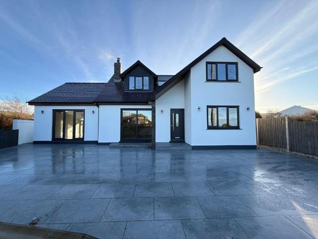 House for sale in Llanon, Wales