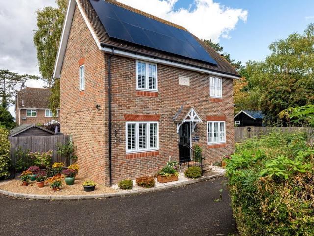 House for sale in Sandown Park, Kent
