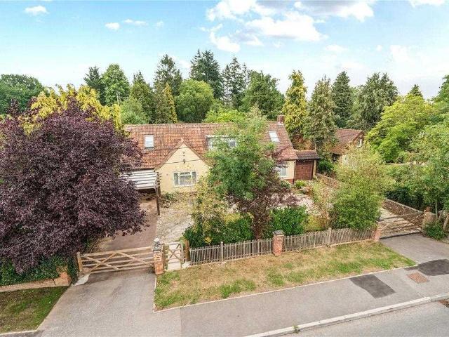 House for sale in Denham, Denham Green