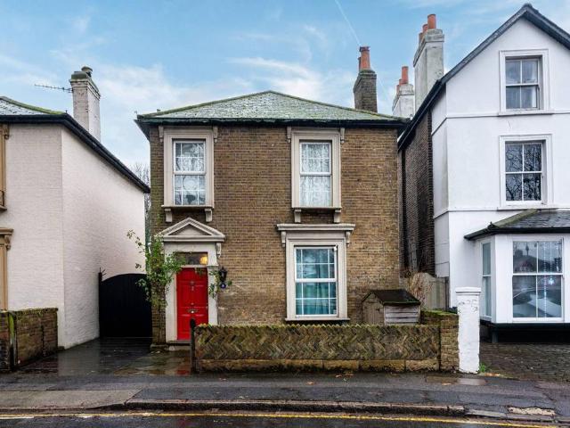 House for sale in Middle Park, Greater London