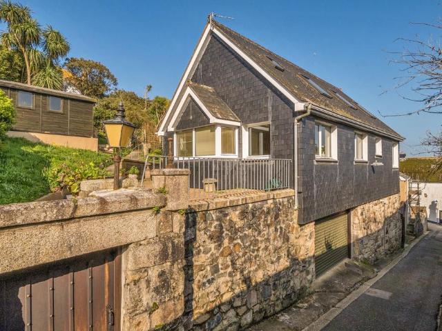 House for sale in Penbeagle, Cornwall