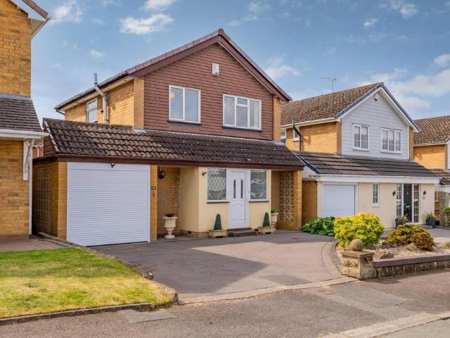 House for sale in Kingswinford, West Midlands