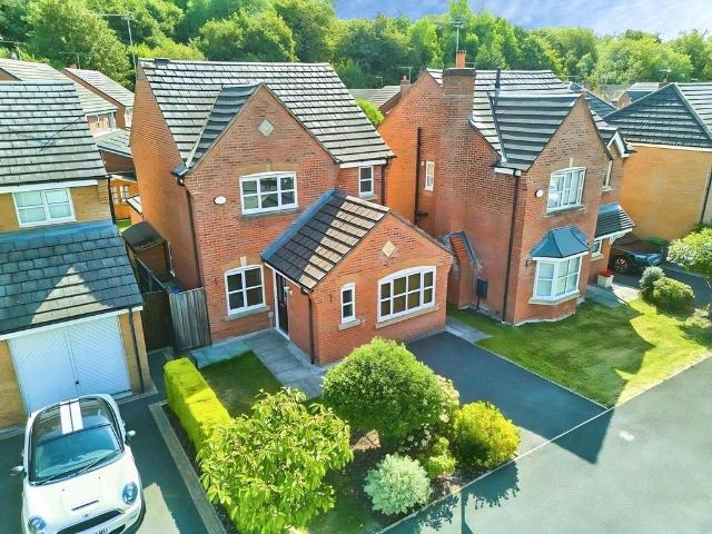 House for sale in Howe Bridge, Wigan