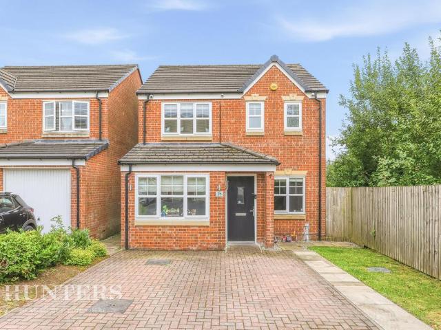 House for sale in Wardle, Burnedge