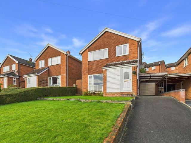 House for sale in Welshpool, Wales