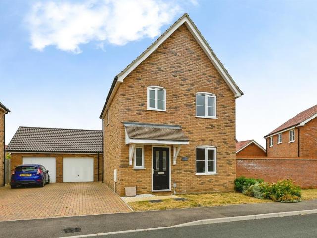 House for sale in Hunstanton, Brookville