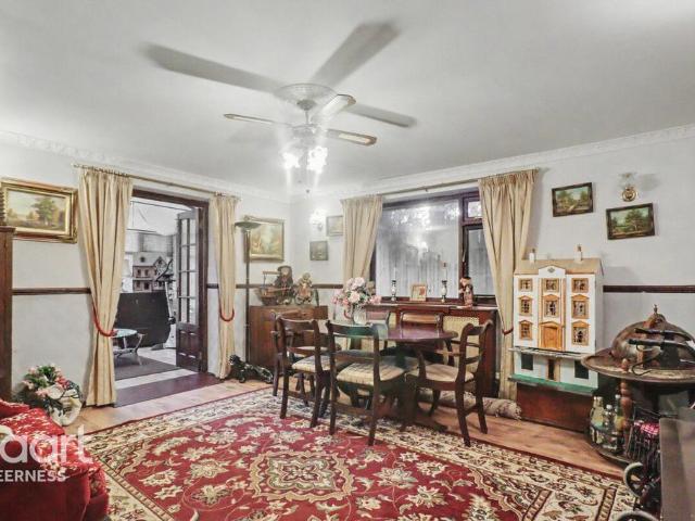 House for sale in Minster-on-Sea, Oad Street