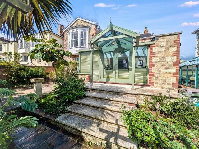 House for sale in Oakfield, Ryde
