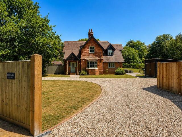 House for sale in Perryfields, West Sussex