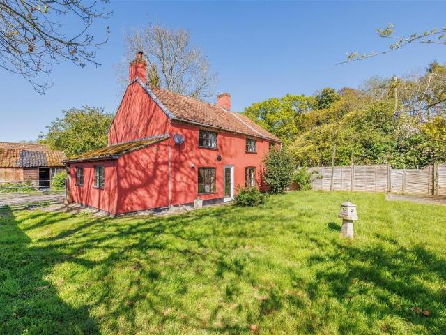 House for sale in Eastbridge, Suffolk