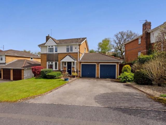 House for sale in Llantwit Fardre, Wales