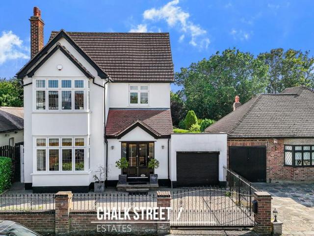 House for sale in Hornchurch, Greater London