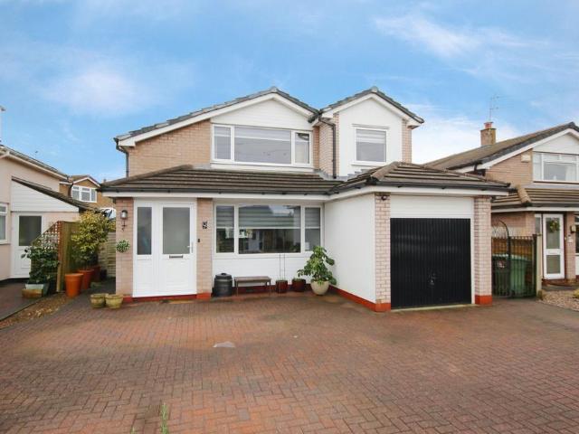 House for sale in Weaverham, Gorstage