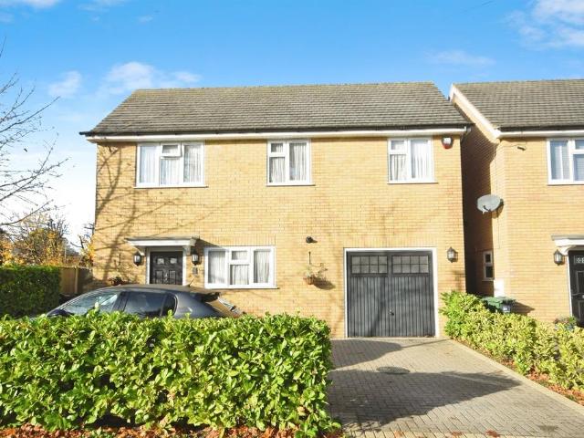 House for sale in Chipping Hill, Essex