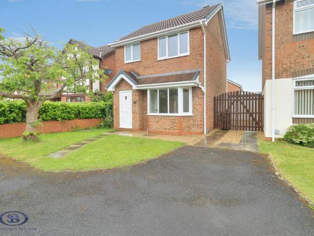 House for sale in Leighton