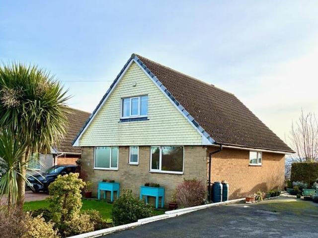 House for sale in Cowcliffe, Huddersfield