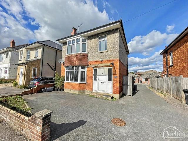 House for sale in Talbot Village, Bournemouth