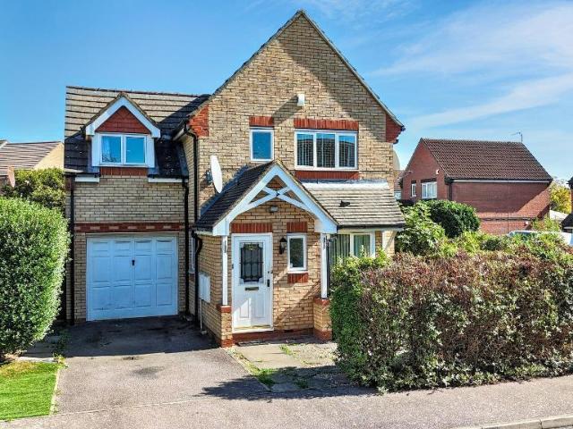 House for sale in Harrowden, Bedford