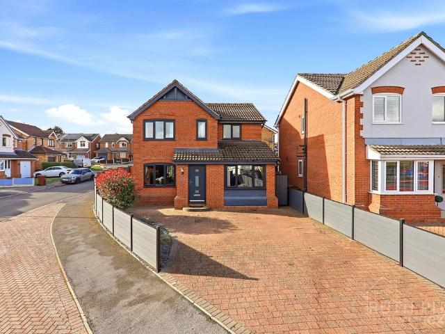 House for sale in Shinwell, Wakefield