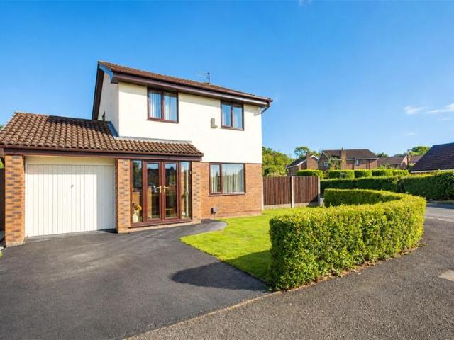 House for sale in Calderstones