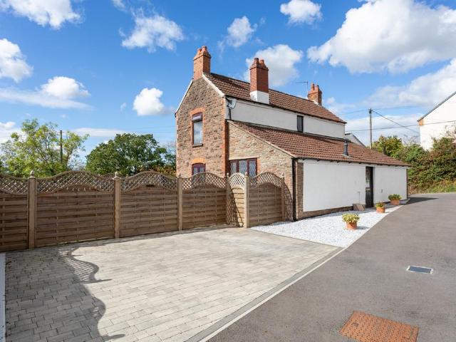 House for sale in Winterbourne, Stoke Gifford