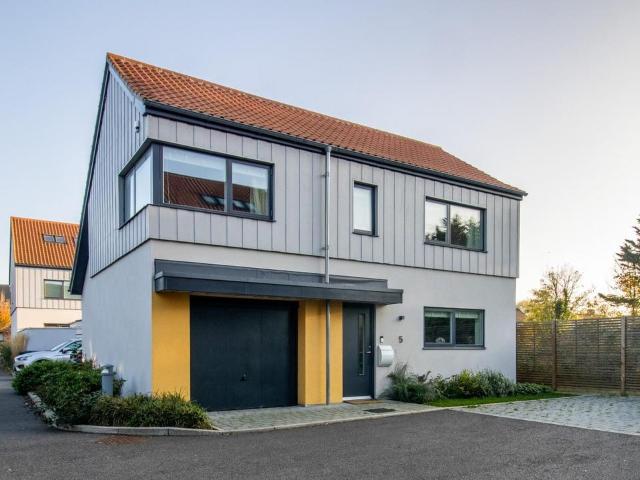 House for sale in Barnwell, Arbury