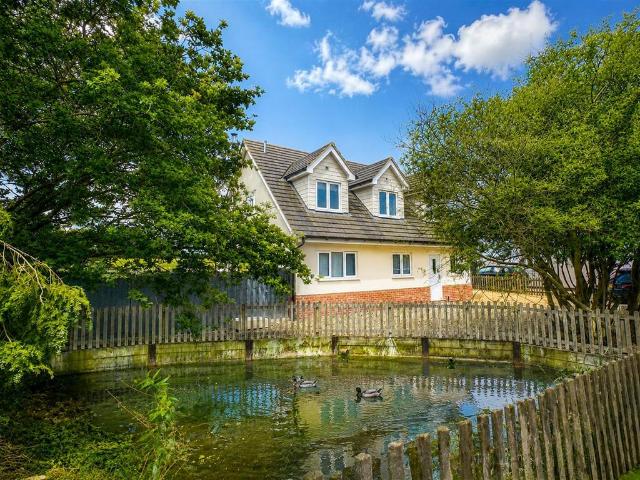 House for sale in Bedingfield, Suffolk