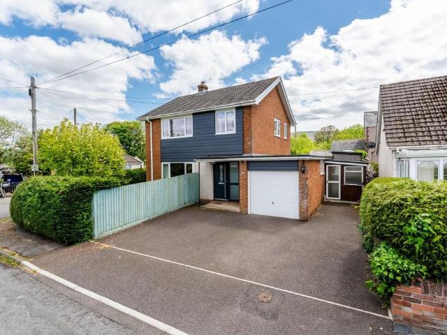 House for sale in Gilwern, Wales
