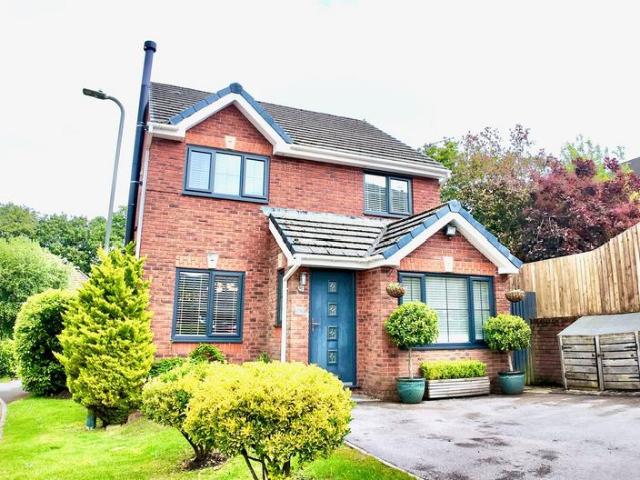 House for sale in Croespenmaen, Wales