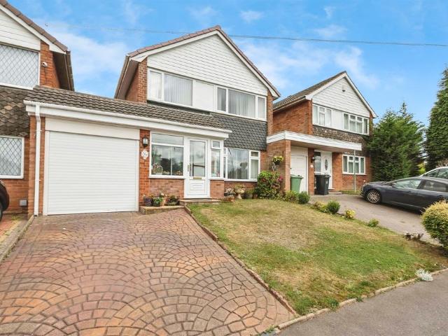 House for sale in Halesowen, West Midlands