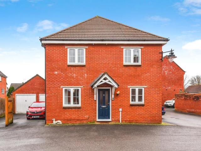 House for sale in Devizes, Wiltshire