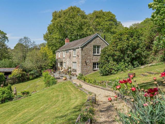 House for sale in Blisland, Cornwall