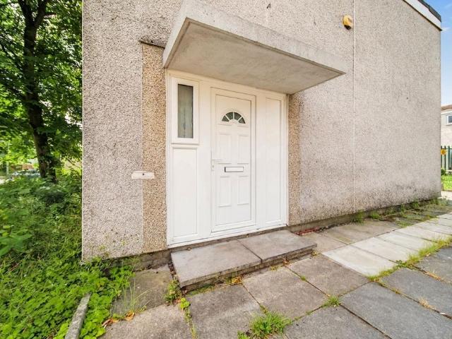 House for sale in Tanhouse, Roby Mill