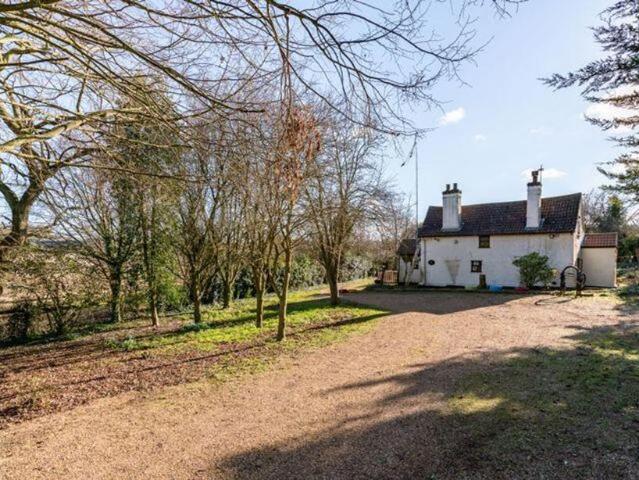House for sale in King's Walden, Hertfordshire