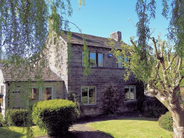 House for sale in Shelley, Shepley