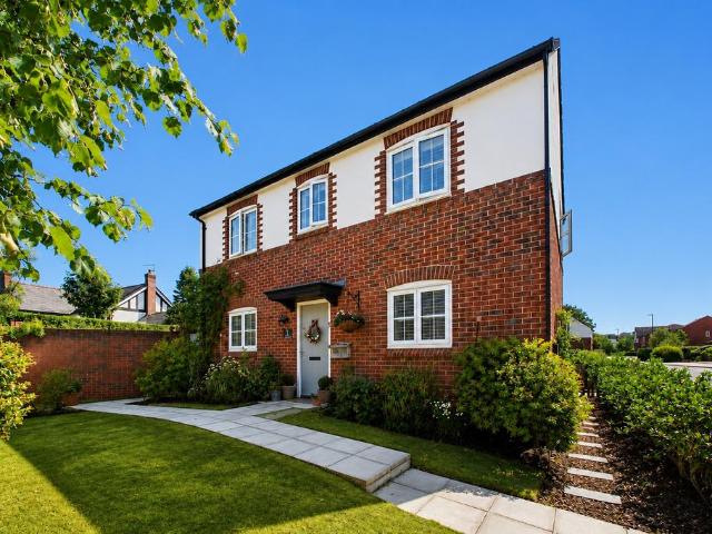 House for sale in Haslington, Winterley