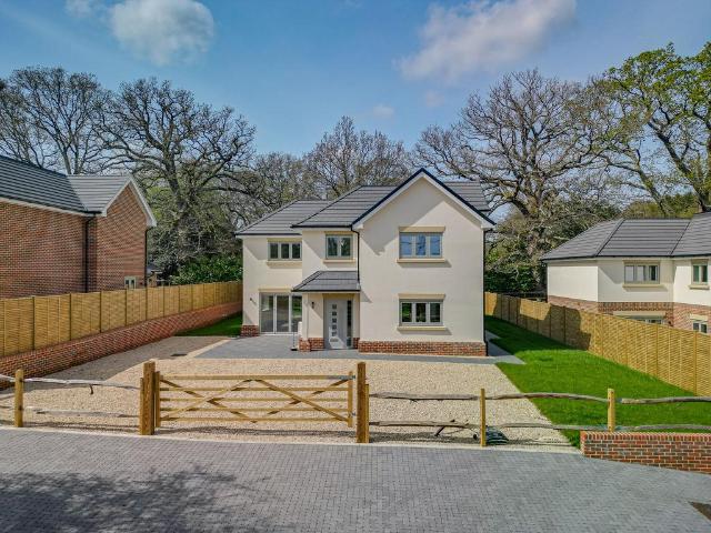 House for sale in North Boarhunt, Hampshire