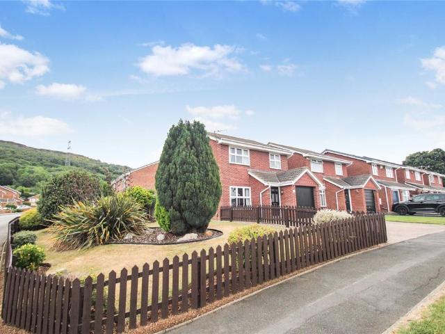 House for sale in South Lackenby, Lazenby