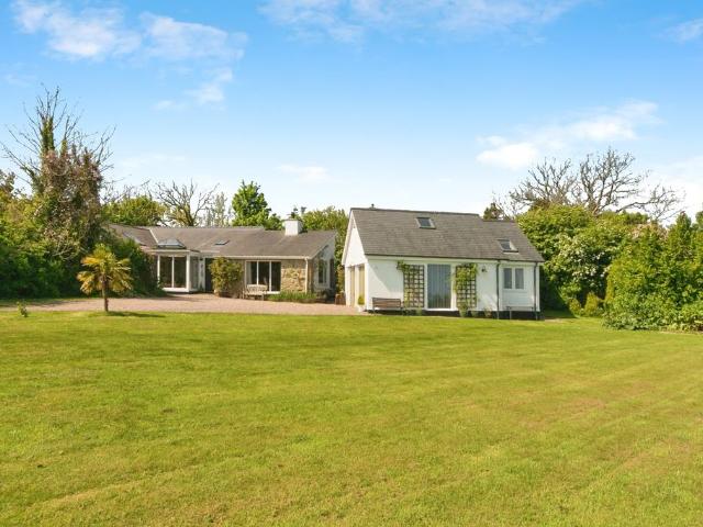 House for sale in Penrhoslligwy, Wales