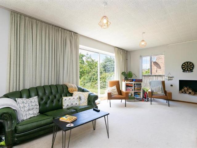 House for sale in Blacklands, Guestling Green